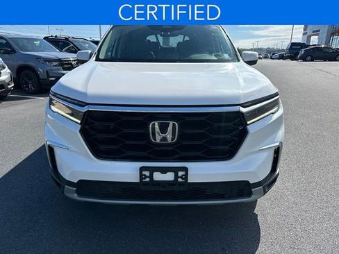 Used 2023 Honda Pilot Touring image 2