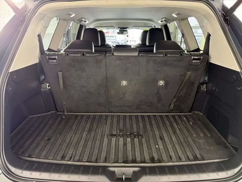 Used 2024 Toyota Grand Highlander AWD image 13