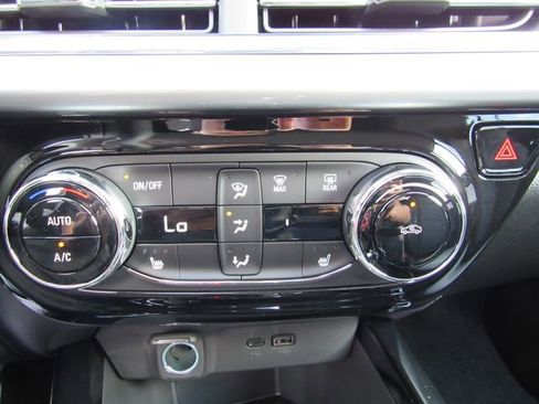 New 2026 Chevrolet Trax LT w/ Driver Confidence Package image 20