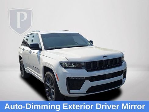Used 2026 Jeep Grand Cherokee Limited AWD/4WD image 13