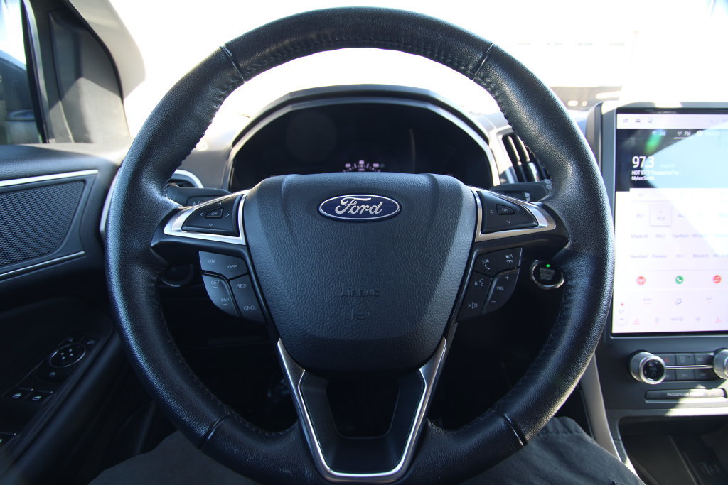 Used 2024 Ford Edge SEL AWD/4WD image 19