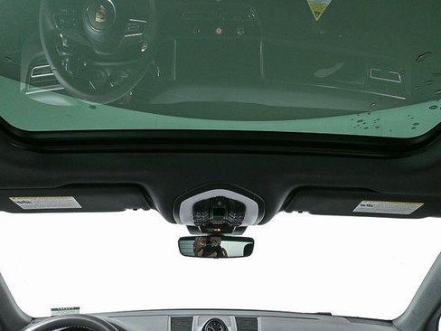 Certified 2026 Porsche Macan Turbo AWD/4WD image 18