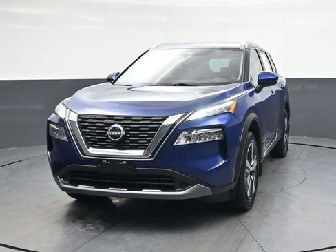 Used 2023 Nissan Rogue SL w/ SL Premium Package image 9