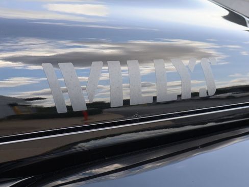 Used 2022 Jeep Gladiator Sport AWD/4WD image 9