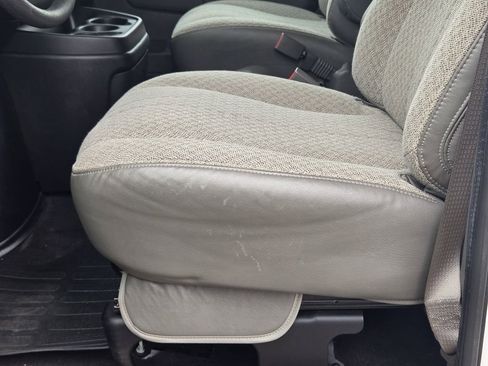 Used 2020 Chevrolet Express 3500 LT w/ LT Preferred Equipment Group image 21