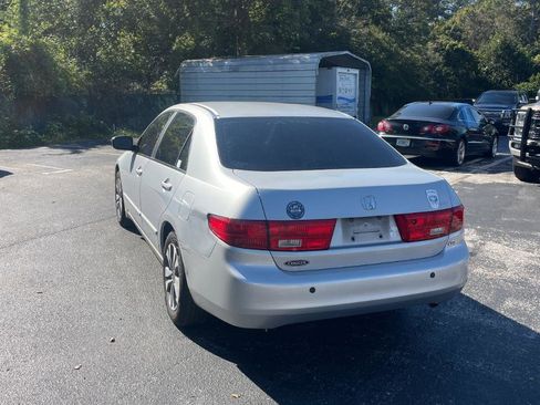 Used 2005 Honda Accord LX image 10