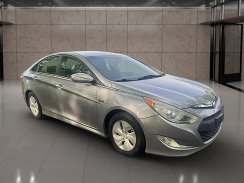 Used 2014 Hyundai Sonata Hybrid image 15