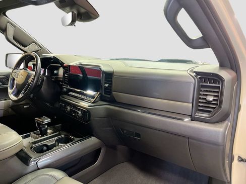 Used 2023 Chevrolet Silverado 1500 ZR2 w/ Technology Package AWD/4WD image 30