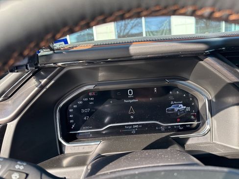 Used 2025 GMC Sierra 1500 AT4 w/ AT4 Premium Package image 6