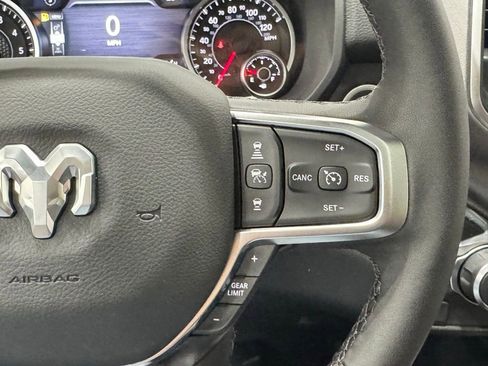 New 2026 RAM 1500 4x4 Crew Cab image 34