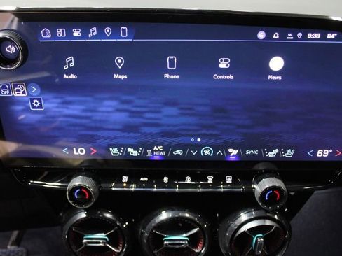 New 2026 Chevrolet Blazer EV RS AWD/4WD image 34