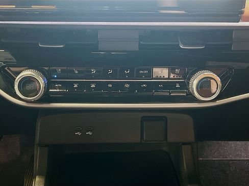 Used 2024 Honda Prologue Elite image 16