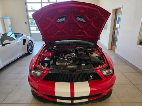 Used 2009 Ford Mustang GT Premium RWD image 7