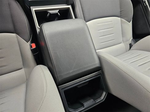 Used 2025 Toyota Tacoma TRD Sport image 29