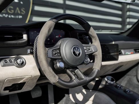 Used 2023 Maserati MC20 Spyder RWD image 40