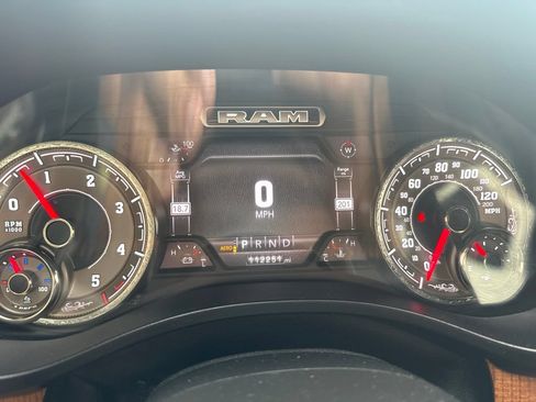 Used 2020 RAM 1500 Limited AWD/4WD image 18