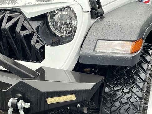 Used 2023 Jeep Wrangler Sport image 10