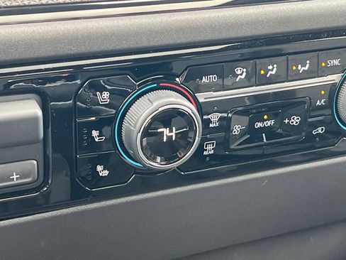 Certified 2025 Chevrolet Silverado 1500 ZR2 w/ Technology Package image 29