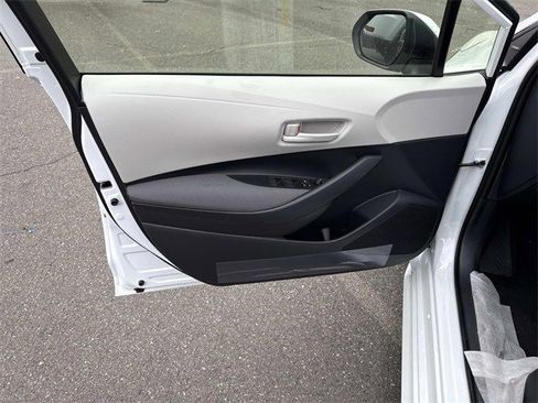 Used 2026 Toyota Corolla LE image 13