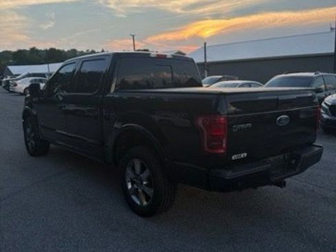 Used 2017 Ford F150 Lariat w/ Equipment Group 502A Luxury AWD/4WD image 5