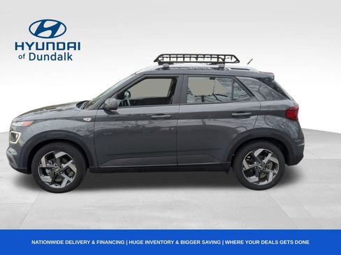Used 2024 Hyundai Venue Limited image 2