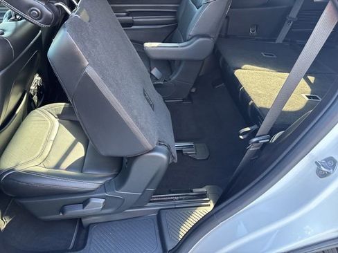 Used 2020 Ford Explorer ST w/ ST Street Pack image 22