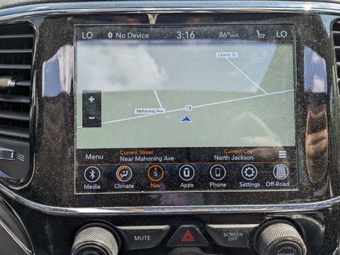 Used 2022 Jeep Grand Cherokee Limited AWD/4WD image 10