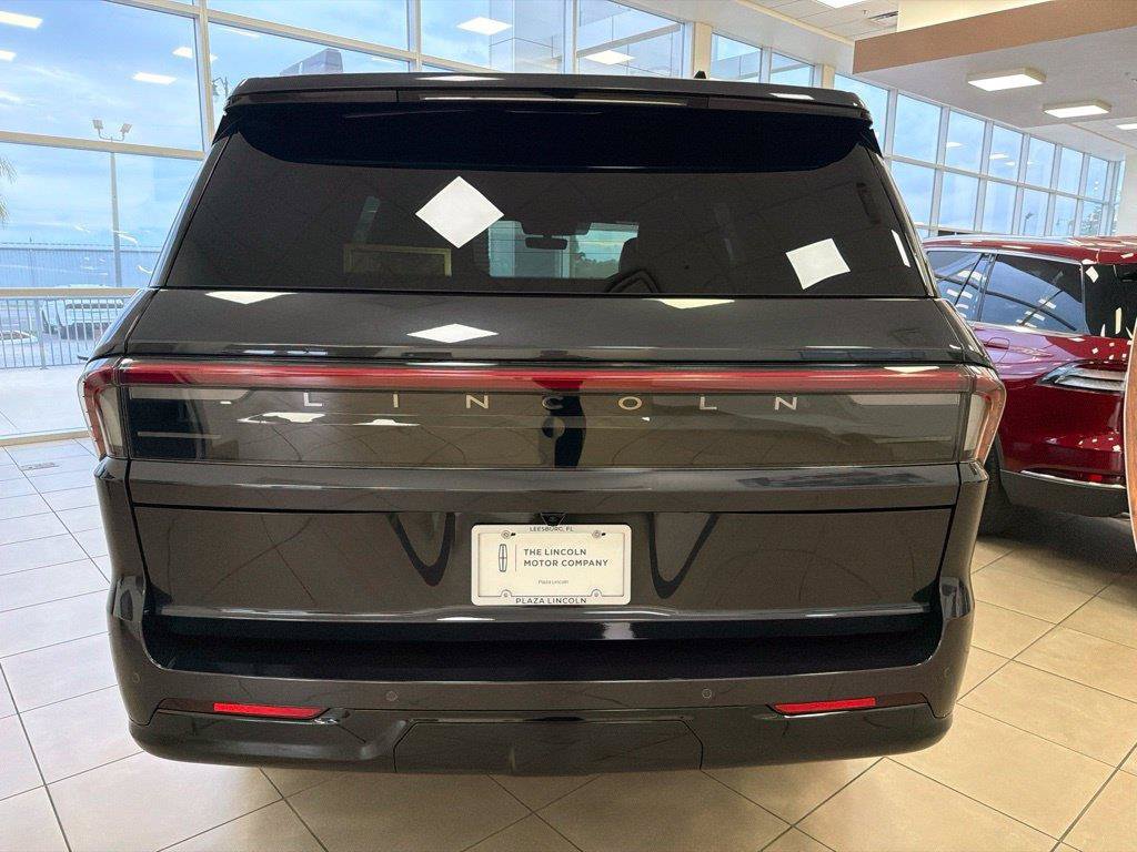 New 2026 Lincoln Navigator Black Label AWD/4WD image 3