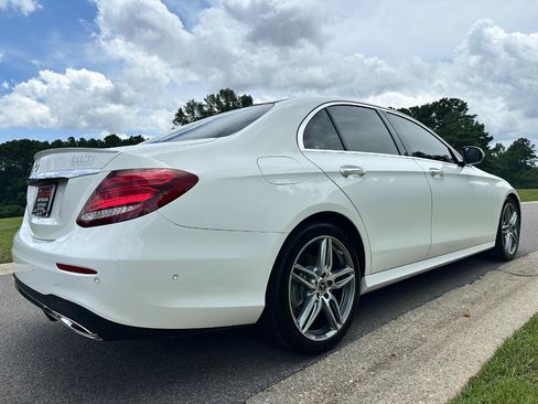 Used 2018 Mercedes-Benz E 300 w/ Premium 1 Package image 5