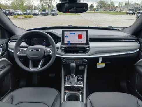 New 2026 Jeep Compass Limited w/ Sun, Sound & Navigation Group AWD/4WD image 30