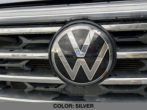 Used 2024 Volkswagen Atlas SE image 10