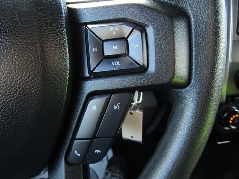 Used 2018 Ford F150 XLT image 28