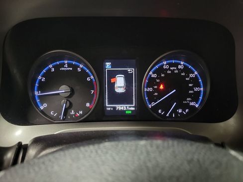 Used 2018 Toyota RAV4 XLE w/ Plus Extra Value Package AWD/4WD image 26