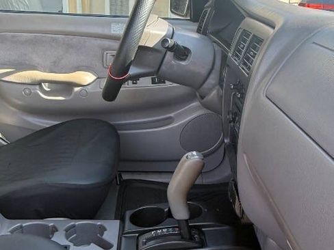 Used 2003 Toyota Tacoma PreRunner RWD image 36