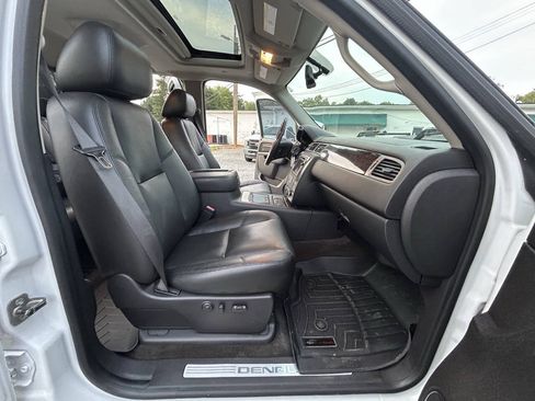 Used 2011 GMC Sierra 2500 Denali w/ LPO, Protection Package AWD/4WD image 23