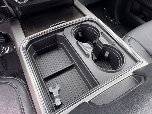 Certified 2022 Ford F250 Lariat w/ Black Appearance Package AWD/4WD image 26