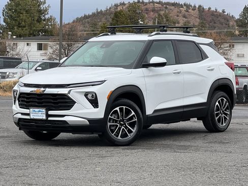 New 2026 Chevrolet TrailBlazer LT w/ Convenience Package image 1