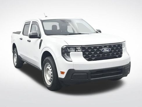 Certified 2025 Ford Maverick XL w/ Equipment Group 102A AWD/4WD image 3