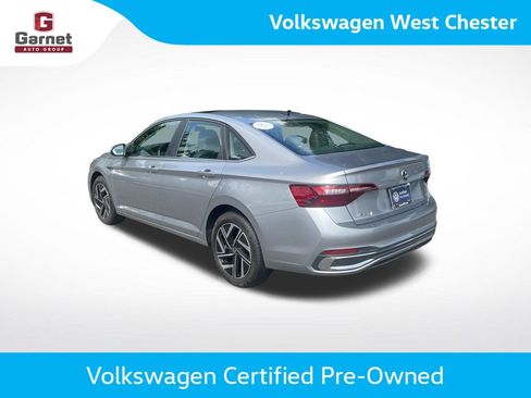 Certified 2024 Volkswagen Jetta SEL FWD image 3