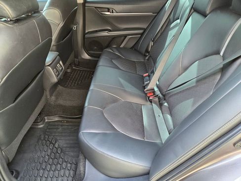 Used 2020 Toyota Camry XSE image 7