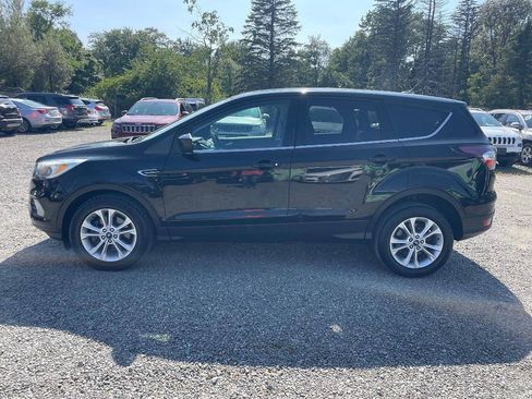Used 2017 Ford Escape SE AWD/4WD image 8