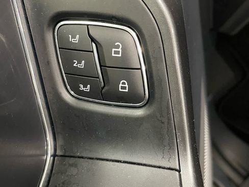 Used 2023 Ford F150 Lariat w/ Equipment Group 502A High image 22