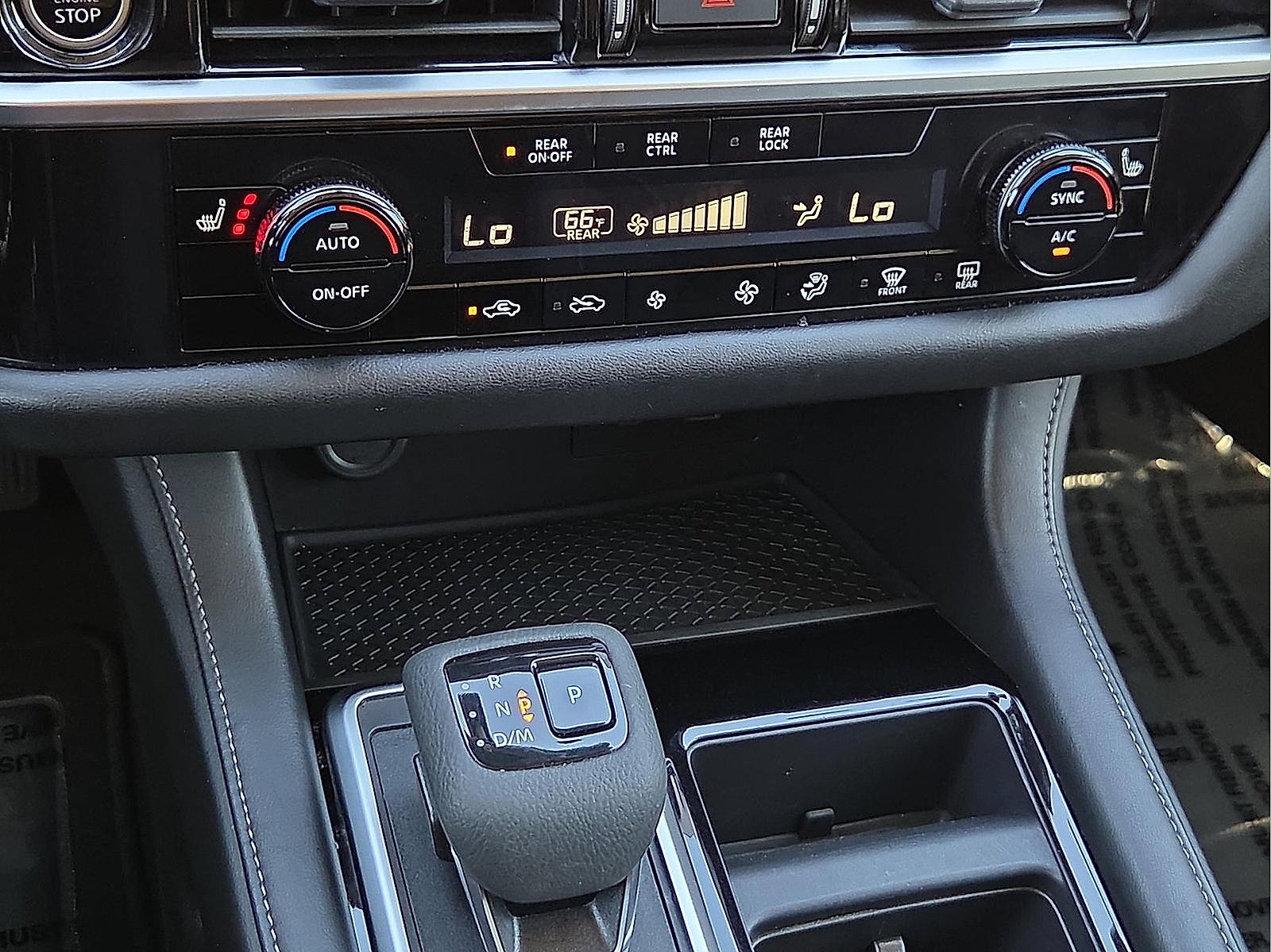 Used 2024 Nissan Pathfinder SV FWD image 18