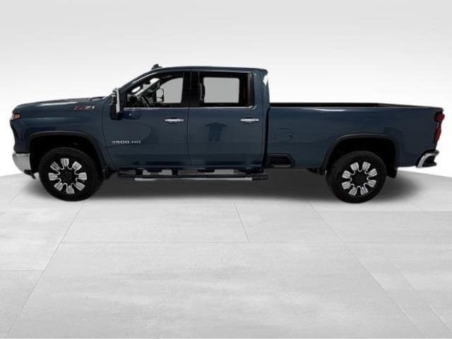 Certified 2024 Chevrolet Silverado 3500 LTZ w/ LTZ Premium Package AWD/4WD image 3