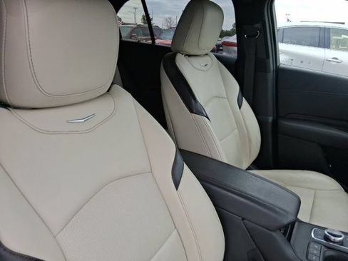 Used 2021 Cadillac XT4 Sport w/ Sun And Sound Package AWD/4WD image 13