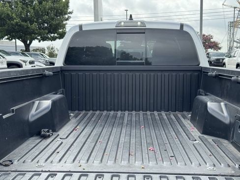 Used 2023 Toyota Tacoma TRD Sport AWD/4WD image 30