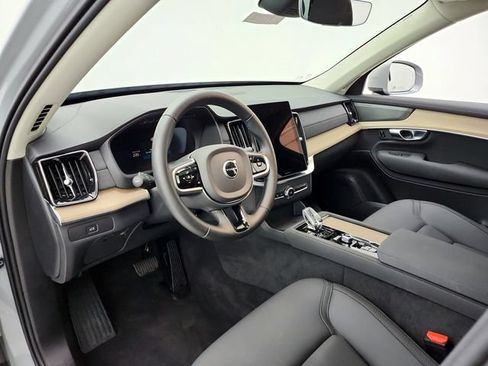 Certified 2026 Volvo XC90 B6 Plus AWD/4WD image 20