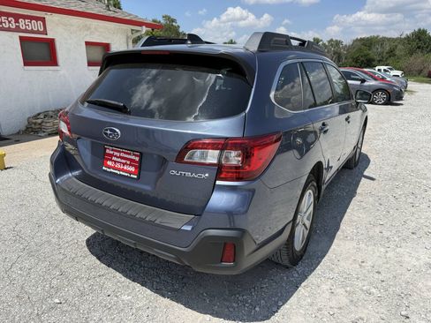 Used 2018 Subaru Outback 2.5i Premium w/ Popular Package #1 AWD/4WD image 3