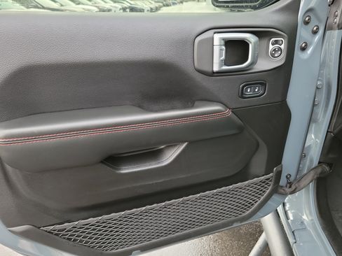 Used 2024 Jeep Wrangler Unlimited Rubicon image 20