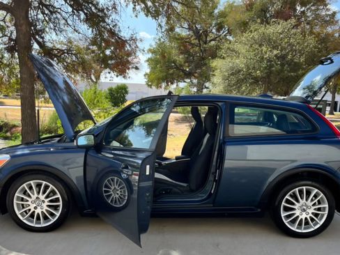 Used 2011 Volvo C30 T5 w/ Preferred Pkg FWD image 15